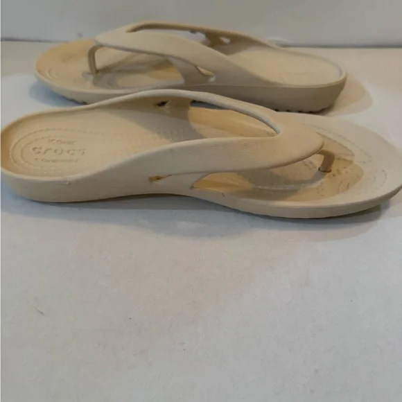 Crocs Women's Kadee II Flip Flop Sandals - Picture 10 of 10